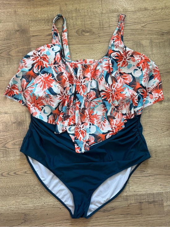 BloomChic Other - BloomChic Floral Flutter One-Piece Swimsuit - Navy & Coral